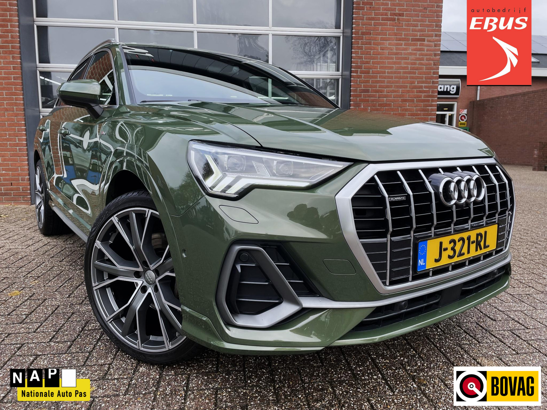 Audi Q3 40 TFSI quattro S edition Pano/Trekhaak/ ACC/ DAB