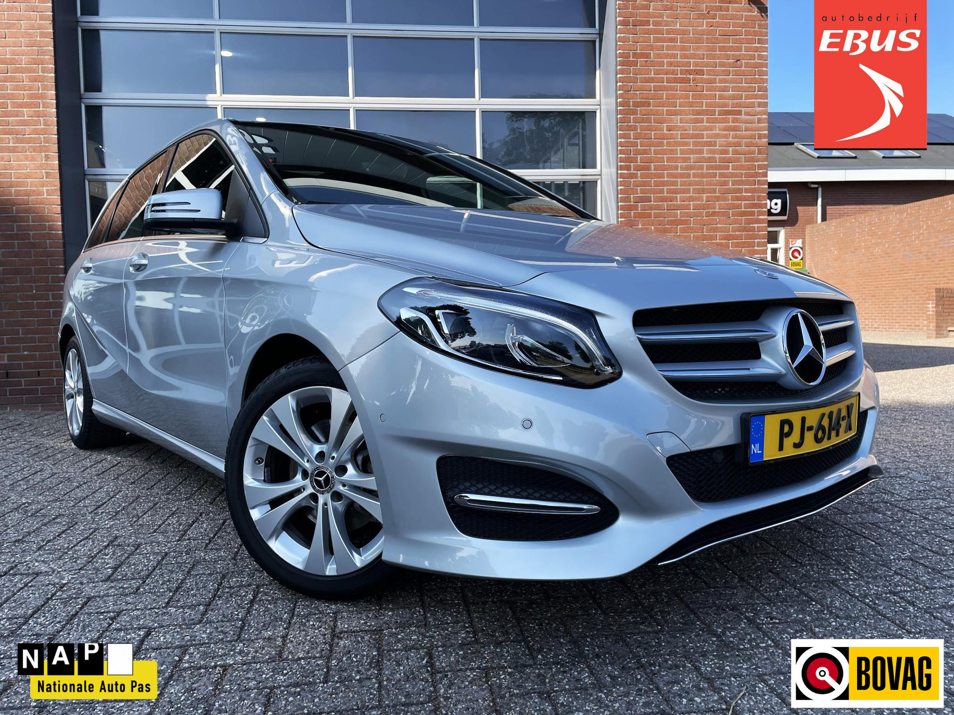 Mercedes-Benz B-klasse 200 Ambition / Pano / Trekhaak / Camera